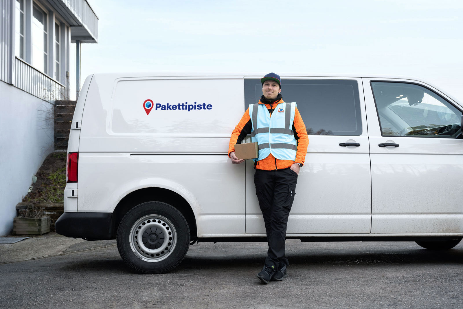 Pakettipiste Smart Tracker